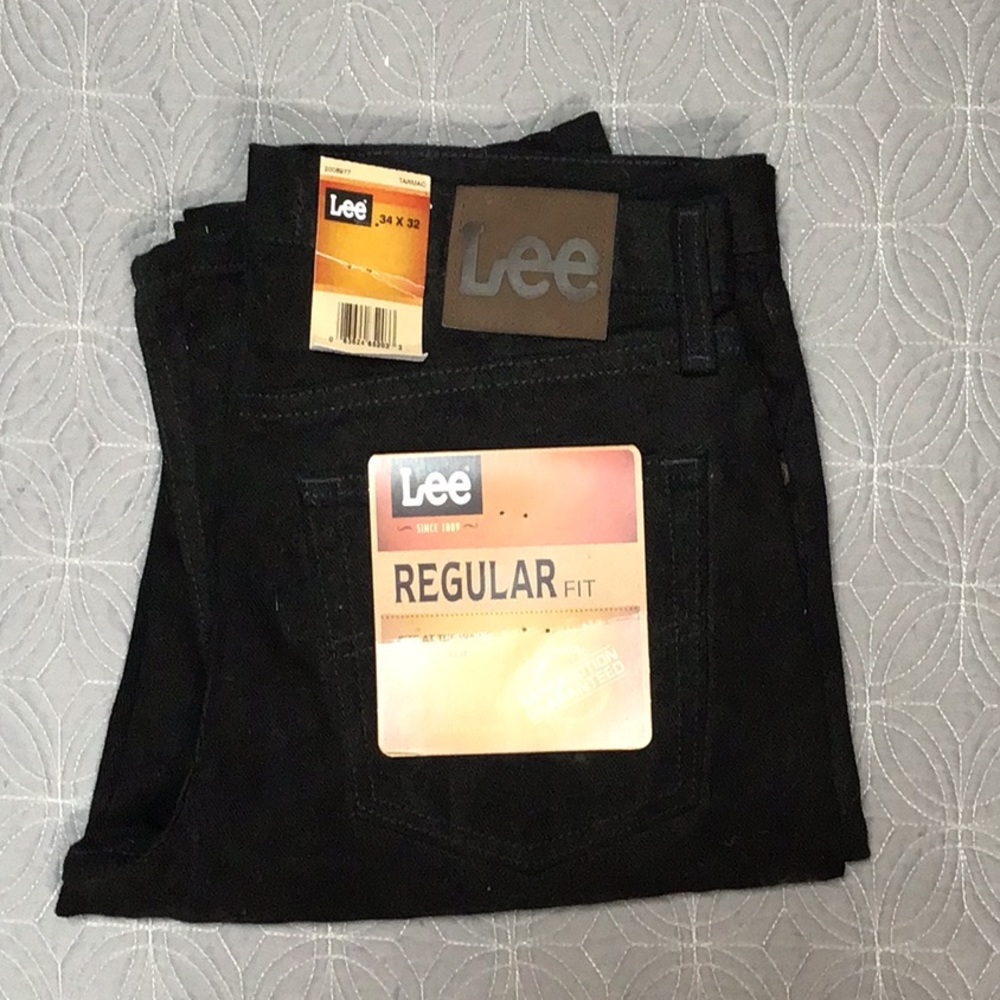 Mens Lee black jeans.